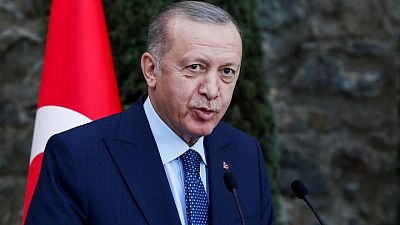 أردوغان: أمريكا اقترحت أن تبيع لتركيا طائرات إف-16 مقابل استثماراتها في إف-35 أردوغان: أمريكا اقترحت أن تبيع لتركيا طائرات إف-16 مقابل استثماراتها في إف-35