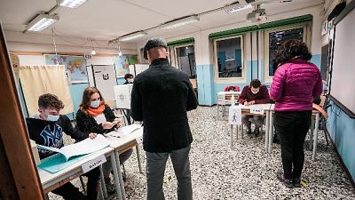 Dopo il calcolo dell'affluenza Dopo il calcolo dell'affluenza