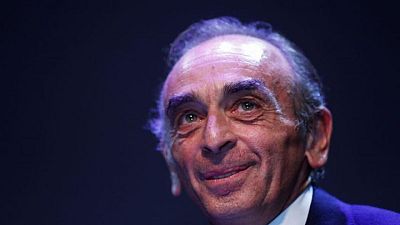 Poll sees Zemmour making it to second round of French presidential vote