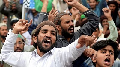 Three Pakistani police killed in clashes with banned Islamists