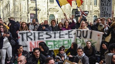Presenti esponenti nazifascisti, anarchici, centri sociali Presenti esponenti nazifascisti, anarchici, centri sociali