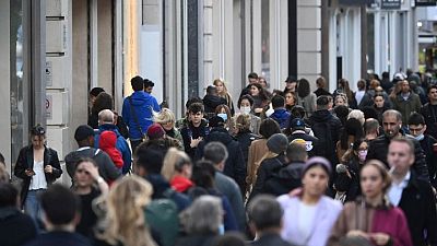 UK retail sales pick up, but supply shortages hit new record-CBI