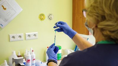 Stabile la situazionein terapia intensiva con 31 pazienti Stabile la situazionein terapia intensiva con 31 pazienti