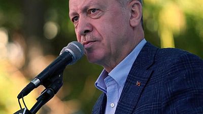 معارضون: أوامر أردوغان بطرد سفراء 10 دول استهدفت صرف الأنظار عن الاقتصاد معارضون: أوامر أردوغان بطرد سفراء 10 دول استهدفت صرف الأنظار عن الاقتصاد
