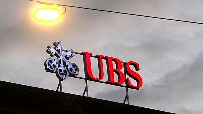 UBS gives Hong Kong staff COVID quarantine cash -memo
