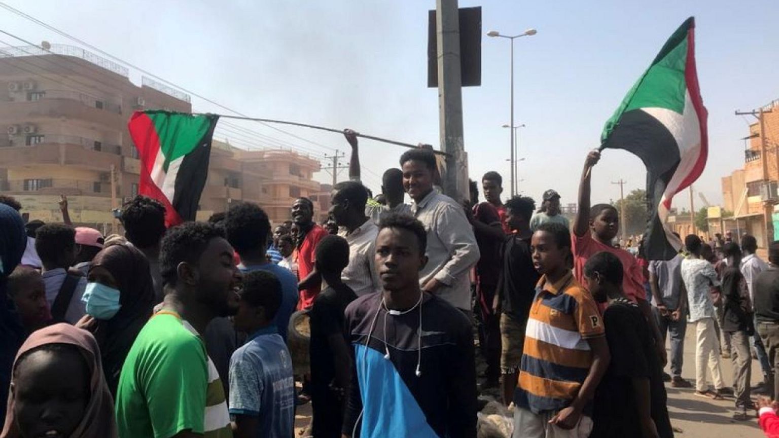 ائتلاف سوداني معارض يدعو إلى تصعيد سلمي ضد سيطرة الجيش على السلطة