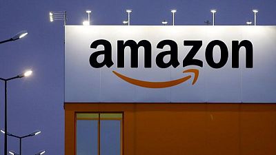 Amazon bulks up shipping capacity to battle holiday season snarls