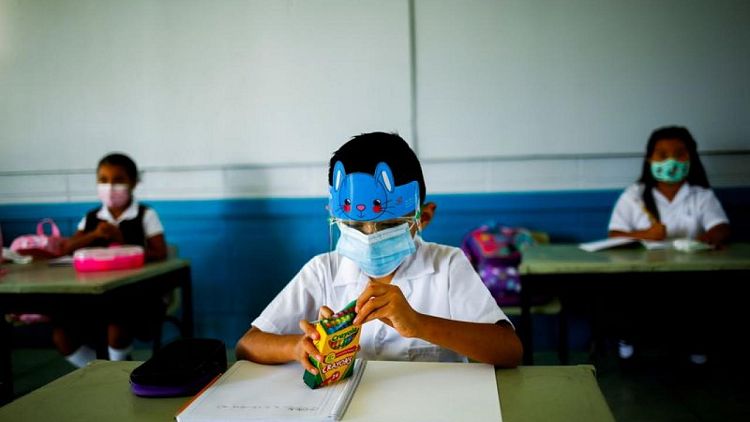 المكسيك تسجل أكثر من ألف إصابة جديدة بفيروس كورونا و150 وفاة