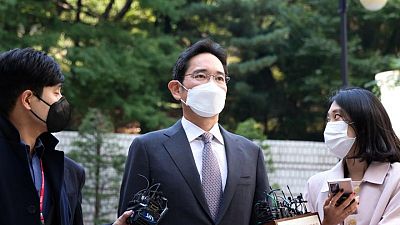 Seoul court fines Samsung leader Lee for unlawful sedative use - Yonhap