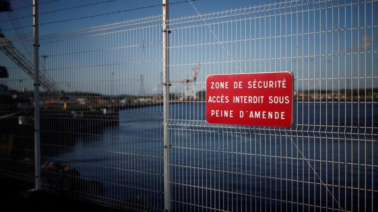 France seizes a British trawler as fishing licence row heats up