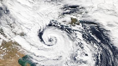Protezione civile, rovesci intensi, grandinate e forte vento Protezione civile, rovesci intensi, grandinate e forte vento