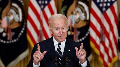 Biden dice que demócratas alcanzaron un acuerdo marco histórico sobre gastos