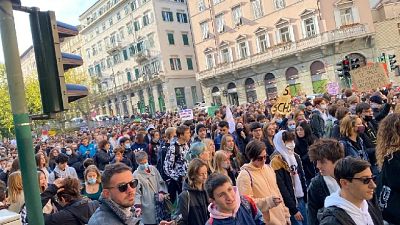 Circa 500 i giovani in piazza Circa 500 i giovani in piazza