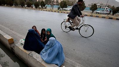 U.N. urgently needs cash in Afghanistan, but struggles for solution