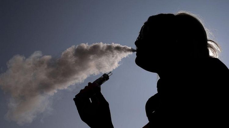 English regulators to consider use of e-cigarettes by health service
