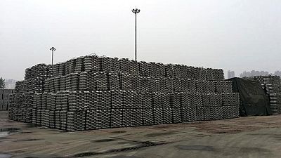 Precios del aluminio declinan junto con carbón chino, cobre cae
