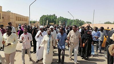 قائد انقلاب السودان: التكنوقراط سيقودون الحكومة الجديدة وحمدوك قد يعود