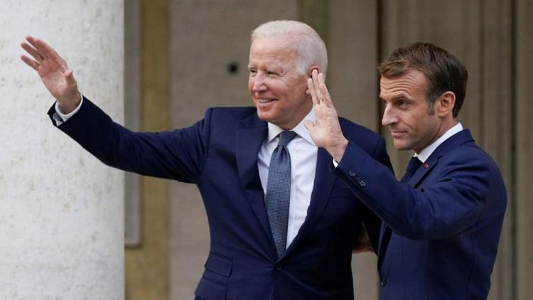 فرنسا وأمريكا تسعيان لتخفيف التوتر بشأن قواعد تصدير الأسلحة