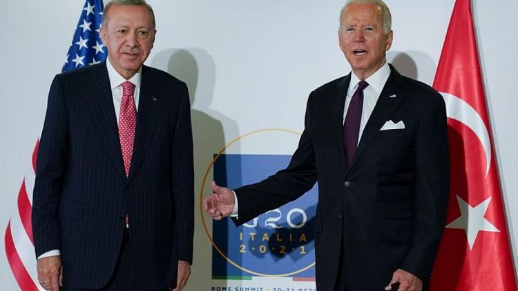 بايدن يبحث مع أردوغان طلب تركيا شراء طائرات إف-16 وحقوق الإنسان