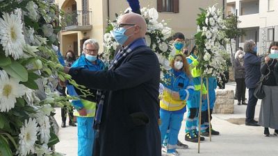 Presidente Molise oggi a commemorazione 27 bambini e maestra Presidente Molise oggi a commemorazione 27 bambini e maestra