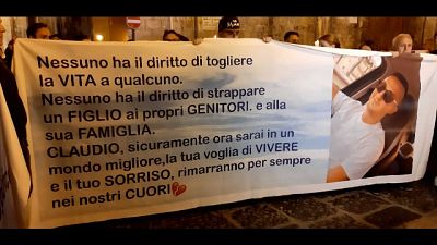 Più di mille per 24enne accoltellato. Zia, 'spezzati suoi sogni' Più di mille per 24enne accoltellato. Zia, 'spezzati suoi sogni'