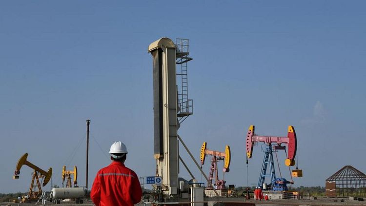 Las declaraciones de China sobre el desbloqueo de gasolina y gasóleo pesan sobre los precios del crudo