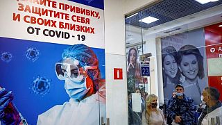 Russia counts cost of missteps, vaccine refusals as COVID tide keeps rising