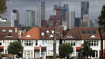 UK house prices jump 0.9% in October: Halifax