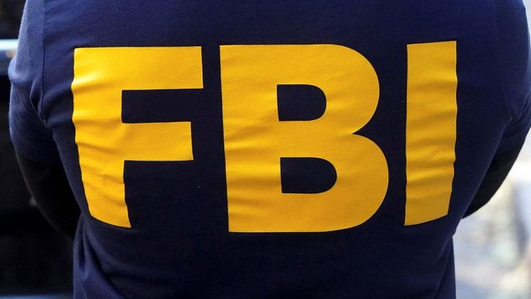 FBI cree que EEUU enfrenta amenazas similares de extremistas locales y de Estado Islámico: funcionario