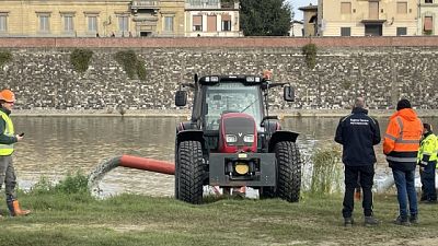 Sono potenti impianti mobili da impiegare in eventuali emergenze Sono potenti impianti mobili da impiegare in eventuali emergenze