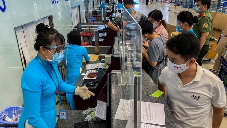 Vietnam targets phased resumption of international flights from January