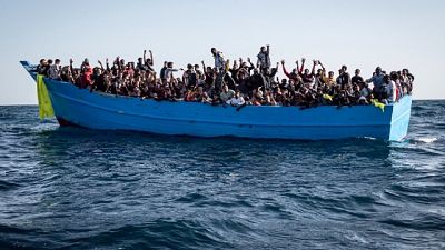 Ocean Viking con 308 a largo Lampedusa