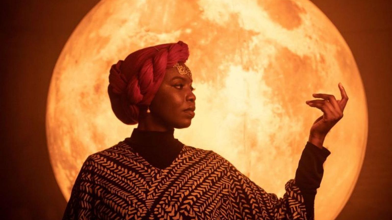 'Earth began to purge us too': slam poet brings refugee voices to Glasgow