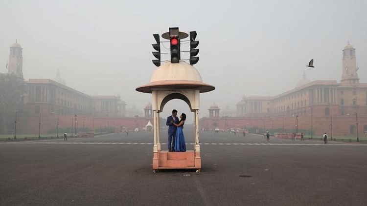 Peligroso aire de capital india arruina vuelta al colegio mientras bajan restricciones pandémicas
