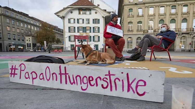 Swiss father ready to die in climate hunger strike