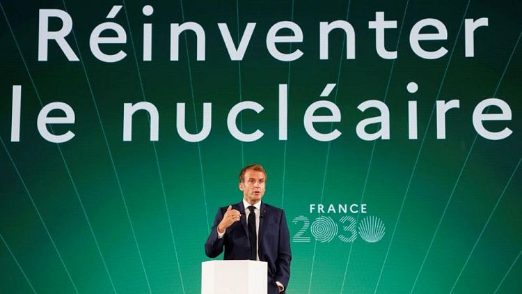 Macron dice que Francia construirá más reactores de energía nuclear