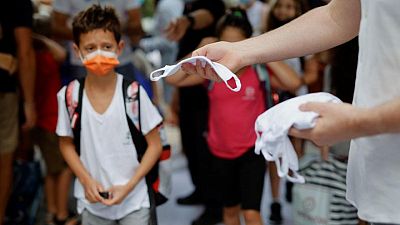 Israel pandemic advisory panel backs COVID vaccine for young children