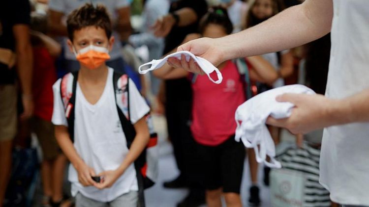 Israel pandemic advisory panel backs COVID vaccine for young children