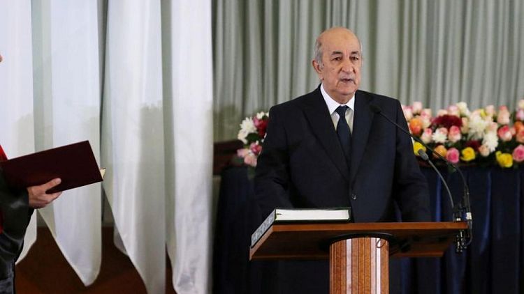 الرئيس الجزائري لن يحضر مؤتمر ليبيا في فرنسا