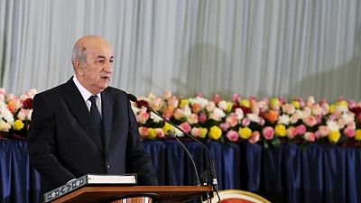 الرئيس الجزائري يجري تعديلا وزاريا محدودا