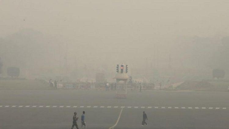المحكمة العليا بالهند تأمر "بالعمل من المنزل" بسببب التلوث في العاصمة