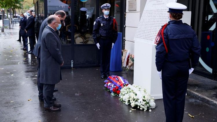 Francia conmemora el sexto aniversario de los atentados de París
