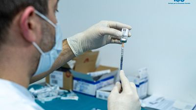 Da oggi al via la vaccinazione antinfluenzale anche in farmacia