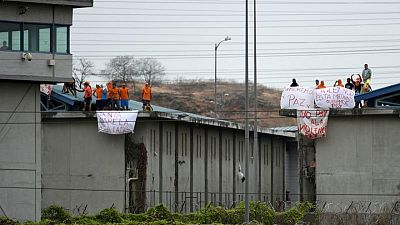 Nueva ola de violencia en prisión de Ecuador deja al menos 68 reclusos muertos y decenas de heridos Nueva ola de violencia en prisión de Ecuador deja al menos 68 reclusos muertos y decenas de heridos