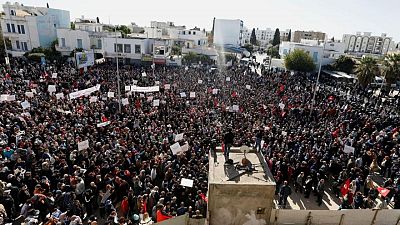 Tunisian protesters try to march on suspended parliament
