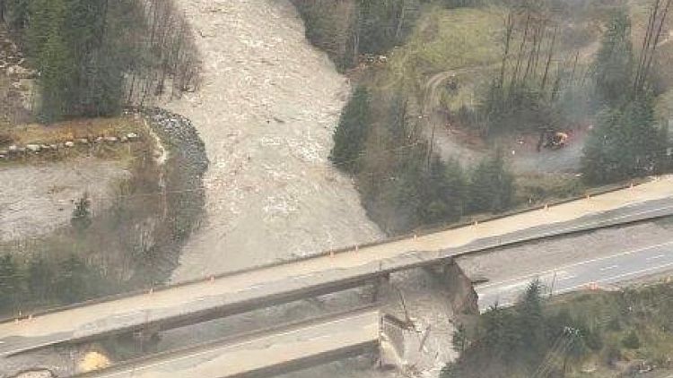 Rescuers with dogs to start looking for victims of Canada landslides