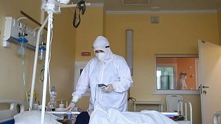 روسيا تسجل زيادة قياسية جديدة في وفيات كورونا اليومية