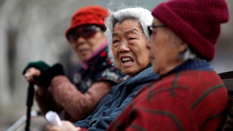 China esboza plan para mejorar servicios de atención a las personas mayores
