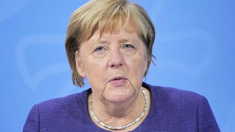 Merkel insta a endurecer medidas para combatir la cuarta ola de COVID-19 en Alemania