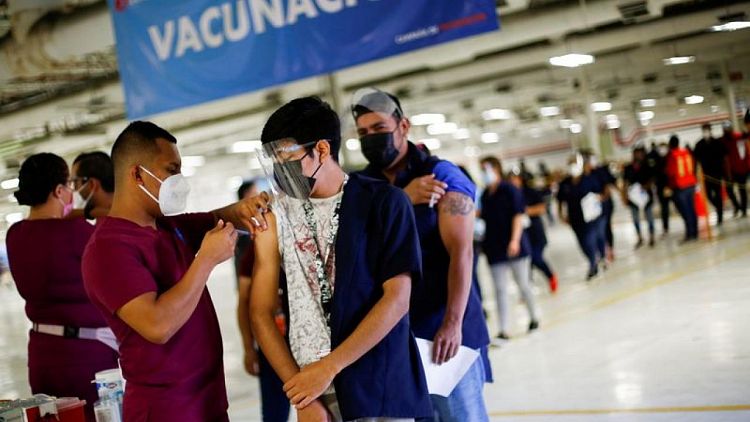 المكسيك تسجل 165 وفاة جديدة بفيروس كورونا
